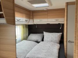 Premium Wohnwagen Nr 12 im Heide Resort Brüggen, parque de campismo em Brüggen