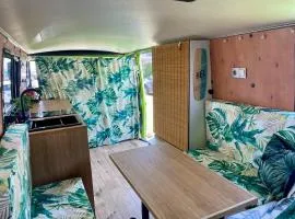 Urokliwy Kamper na Kempingu