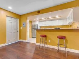 Condo Near LAX & Sofi