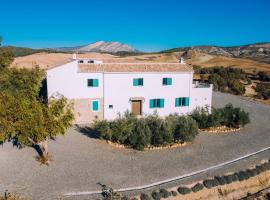 LyriosHomes Cortijo San Isidro, hotel a Ardales