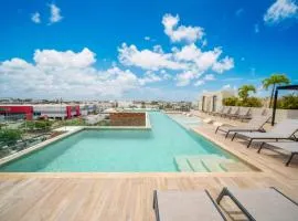 Condo Veronica - Comfortable 2 bedroom with rooftop gym and pool