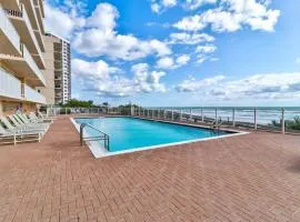 Elegant Oceanfront Pool Hot Tub at Sanibel Condos