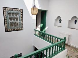 Bleu Azur - Sidi Bou Sa&iuml;d, caba&ntilde;a en Sidi Bou Sa&iuml;d