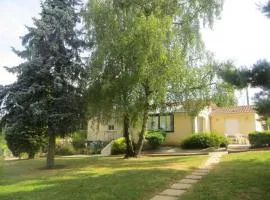 Les Acacias