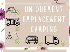 Camping sous les Poiriers, campsite in Domfront