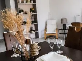 Neue moderne Wohnung,74qm,Balkon,Kingsize Boxspringbett