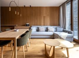 Luxury Mountain Stay l 6pax l GYM - SAUNA - POOL l by BonesVacances, luxury hotel in El Tarter