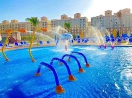 قريه اكوا فيو الساحل الشمالي العلمين