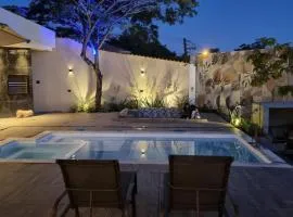 Casa Moderna com Itens de Lazer