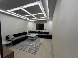 Najla Sh4