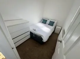Compact Budget Room - 9 Mins to Bristol Centre