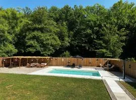 Holiday home with private pool ''Lux Banja Luka''