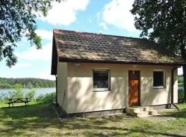 Holiday House in Szczecin at the lake with parking space for 4 persons
