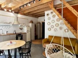 Szumidomki strefa z jacuzzi sauna widok na potok las