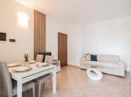Vicino al Mare - Comodo per 5 - WiFi e Parcheggio Privato