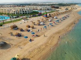 lasirena palm beach chalet ain sokhna, aparthotel en Ain Sokhna