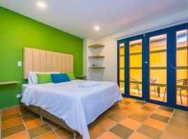 Hotel Bambu Guatape, hotel in Guatapé