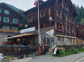 Gasthaus Tschiffra, hoster&iacute;a en Blitzingen