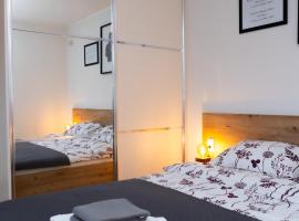 Apartman oak Nikola's lamp, מלון בגוספיץ