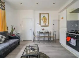 A23S for your most relaxed & Cosy stay with Free Parking and WiFi