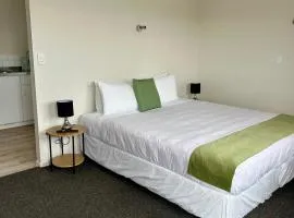 Bay Lodge Motel