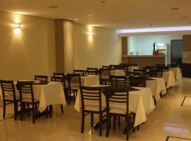 Hotel Portobello, מלון באפארסידה