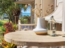 Deluxe Beachfront Escape