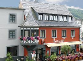 Hotel Zur Post, khách sạn có chỗ đậu xe ở Waldbreitbach