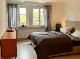 Ferienwohnung für Gruppen und Familien auf einer Etage mit 4 Schlafzimmern, Bad, Parkplatz