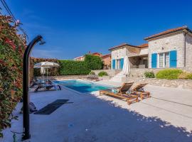 Villa Augusta, hotel en Malinska