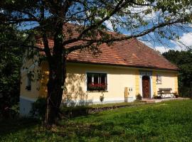 Počitniša hiša pod RAJHOVKO, hotel v destinaci Ljubno