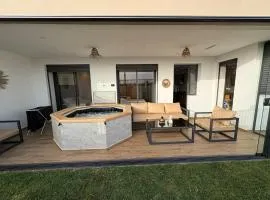 Bain de soleil à Dar Bouazza