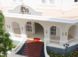 Iris Dalat Hotel