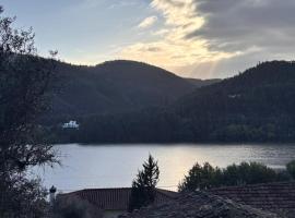 New Flat with View over the River Zezere, partmenti sz&aacute;lloda Casalinho de Santan&aacute;ban