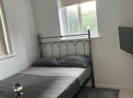 City Crib, hotel in Bury