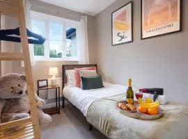 Room close to city