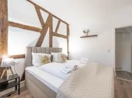 BackHome - SUITE L - Parkhaus - Fantastische Schlosslage - SmartTV - Waschmaschine - Netflix - 50qm - 24h Checkin- Apartment 1