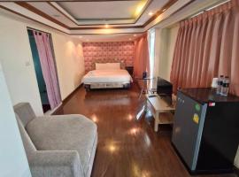 Number 9 Hotel, condominio en Bang Na