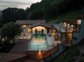 Apartamentos La Gargantiella, hotel di Cangas de Onís