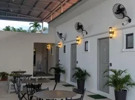 Din's Studio Homestay