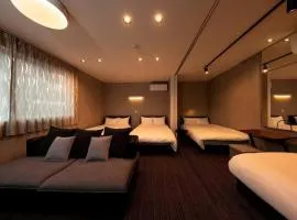 White Crystal RoomB