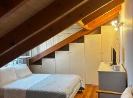 Litsa's Port Apartment