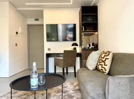 THE NIXON Luxury Suites and Apartment Hotel