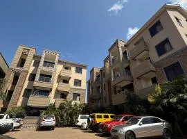 2BR Huge space,lake views and skyline