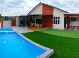 Sayang Pool Homestay Mslim Only