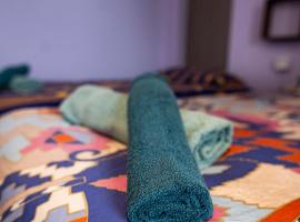 Cozy compact studio France、サン・ルイのホテル