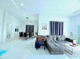 Sunshine Pool villa sattahip