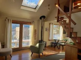 Downtown Juneau Hillside Cabin