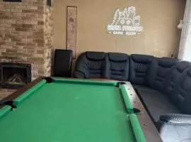 Chata Stołowa - Game Room - Bilard, SimRacing, Arcade