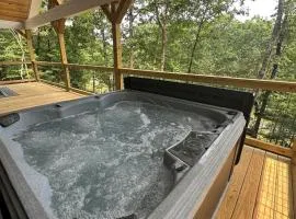 Ultimate Couples Retreat w Fenced Yard for Pet